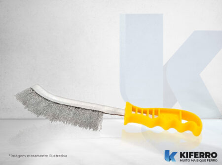 Escova de Aço com Cabo Plástico